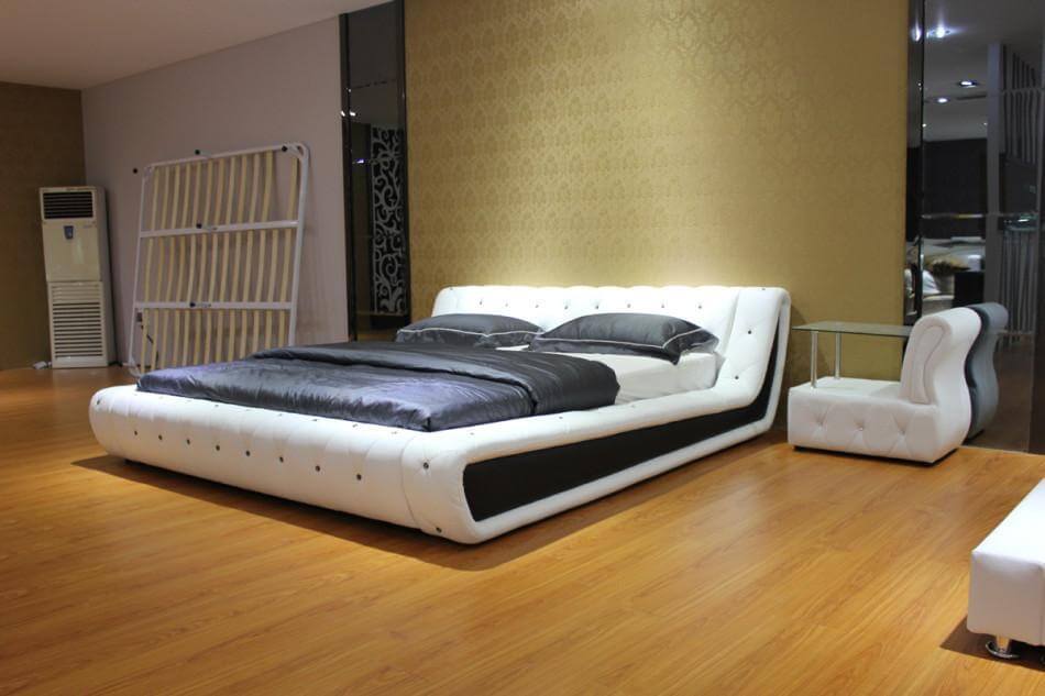 Minimalist Stitched Leather Bed - NOFRAN